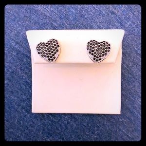 NW black heart studs